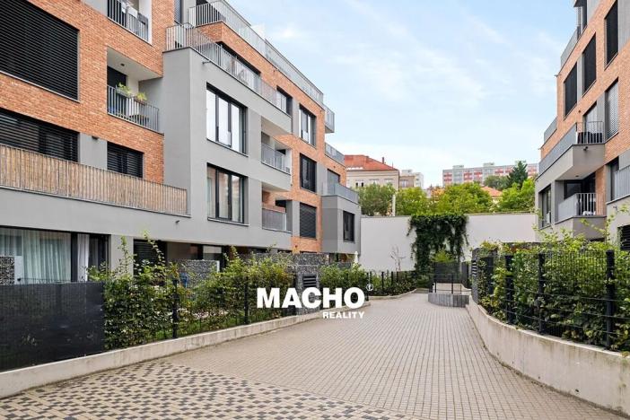 Pronájem bytu 2+kk, Praha - Michle, Michelská, 62 m2