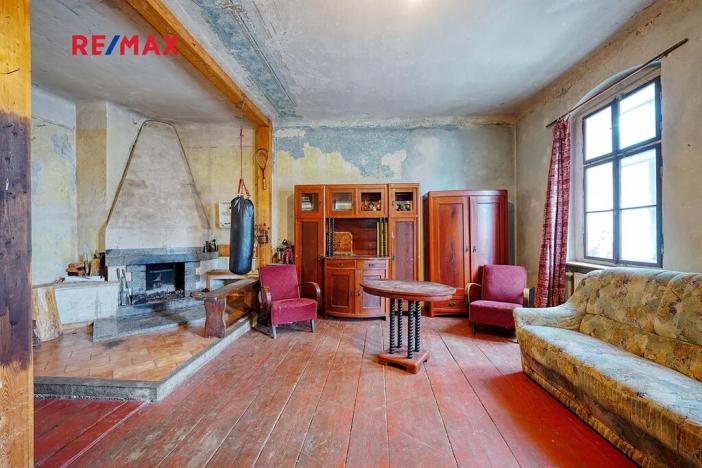 Prodej domu, Úterý, 677 m2