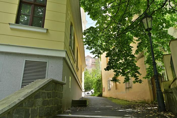 Prodej bytu 3+kk, Karlovy Vary, Zámecký vrch, 102 m2