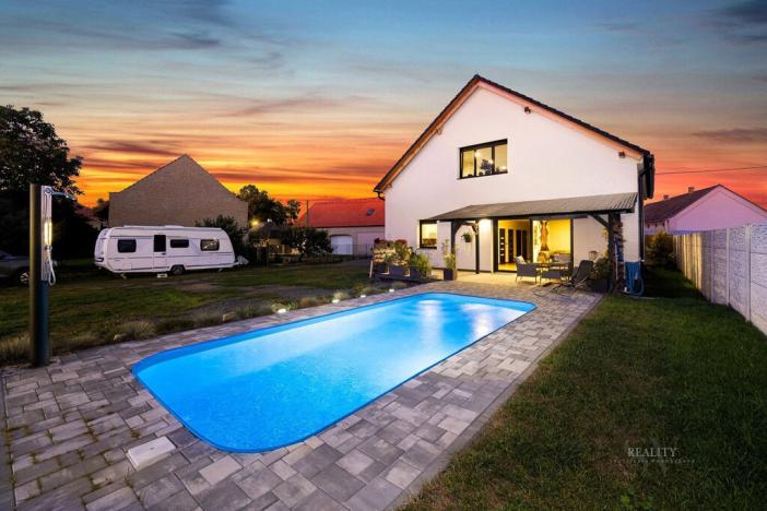 Prodej rodinného domu, Mělnické Vtelno - Radouň, Chorušická, 221 m2