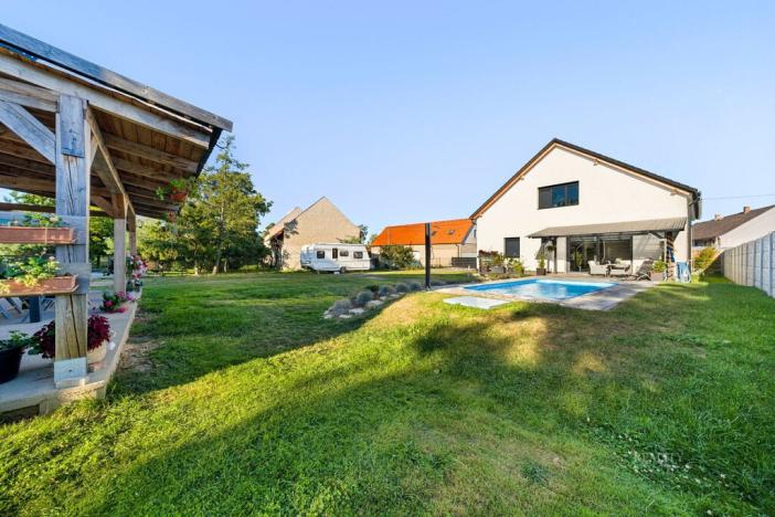 Prodej rodinného domu, Mělnické Vtelno - Radouň, Chorušická, 221 m2