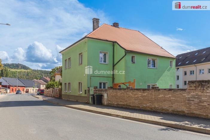 Prodej činžovního domu, Králův Dvůr, 5. května, 360 m2
