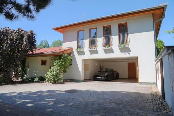 Prodej rodinného domu, Brno - Útěchov, Rozcestí, 365 m2