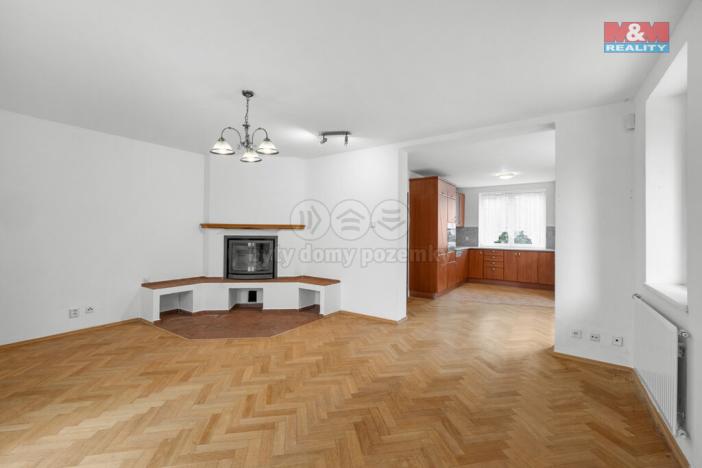 Prodej rodinného domu, Záryby, 200 m2