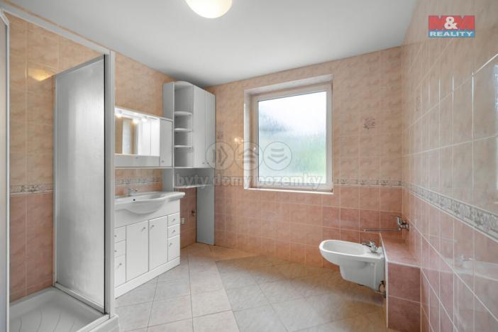 Prodej rodinného domu, Záryby, 200 m2