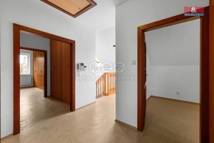 Prodej rodinného domu, Záryby, 200 m2