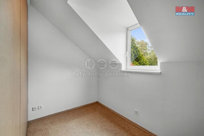 Prodej rodinného domu, Záryby, 200 m2