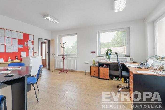 Prodej komerčního pozemku, Statenice, okres praha-západ, Kralupská, 3193 m2