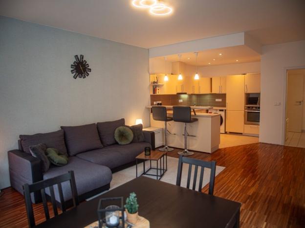 Prodej ubytování, Praha - Karlín, Kollárova, 54 m2