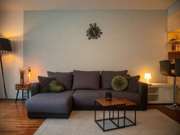 Prodej ubytování, Praha - Karlín, Kollárova, 54 m2