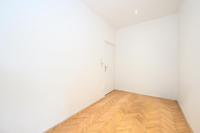 Pronájem bytu 1+kk, Praha - Nusle, Čiklova, 30 m2