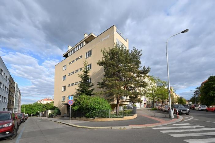 Pronájem bytu 1+kk, Praha - Nusle, Čiklova, 30 m2