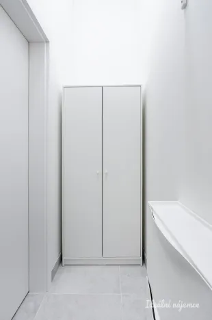 Pronájem bytu 2+kk, Praha - Kyje, Za černým mostem, 58 m2