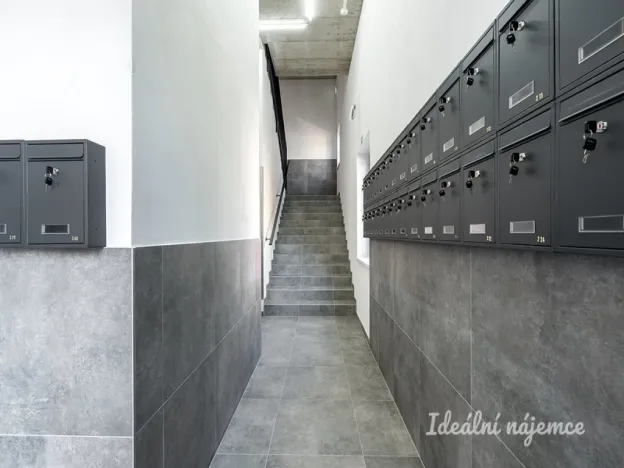 Pronájem bytu 2+kk, Praha - Kyje, Za černým mostem, 58 m2