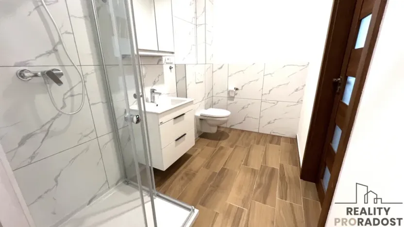 Pronájem bytu 2+kk, Lažany, 52 m2