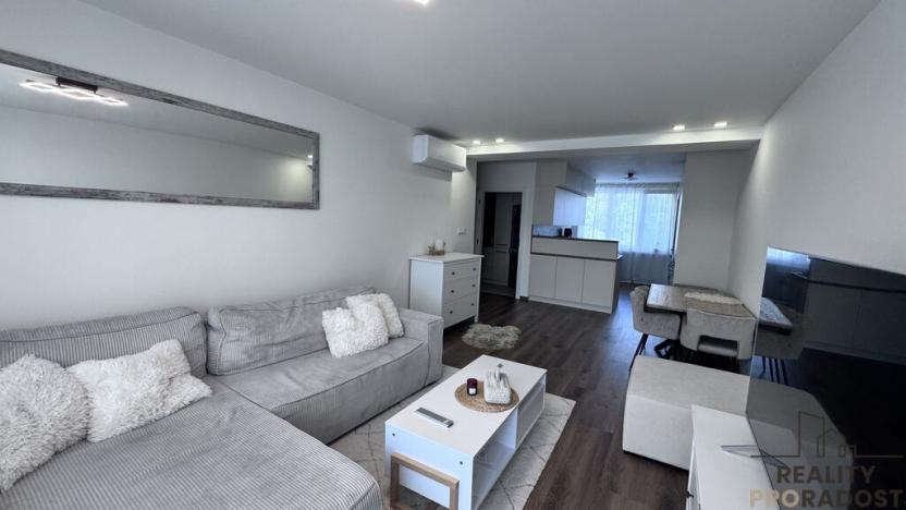 Pronájem bytu 2+kk, Karviná, Březová, 55 m2