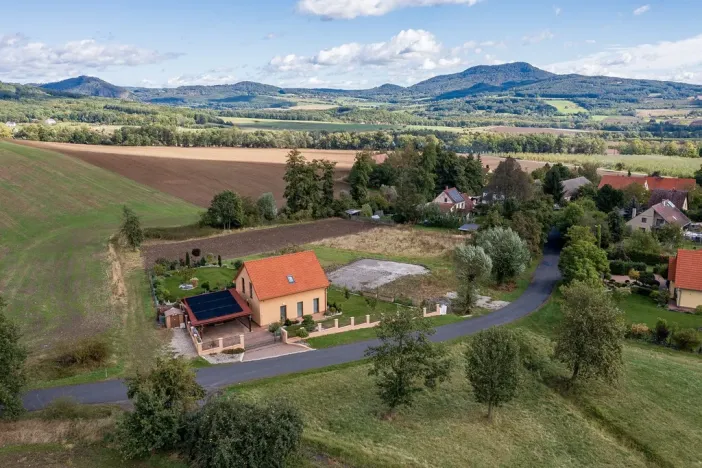 Prodej pozemku pro bydlení, Chudoslavice - Myštice, 1296 m2