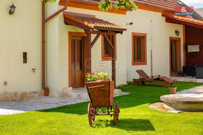 Prodej rodinného domu, Chlumčany, Svatopluka Čecha, 250 m2