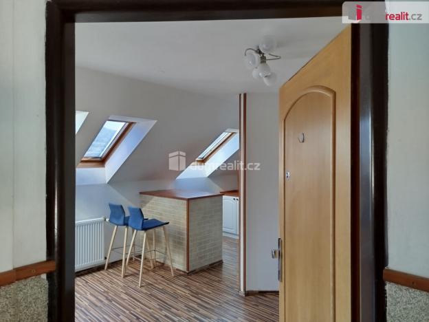Prodej bytu 3+kk, Klášterec nad Ohří - Miřetice u Klášterce nad Ohří, Boženy Němcové, 89 m2