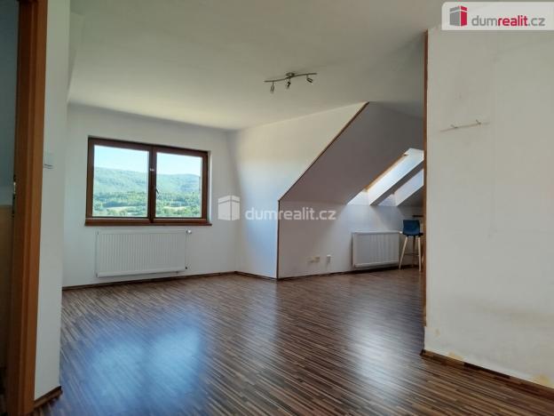 Prodej bytu 3+kk, Klášterec nad Ohří - Miřetice u Klášterce nad Ohří, Boženy Němcové, 89 m2