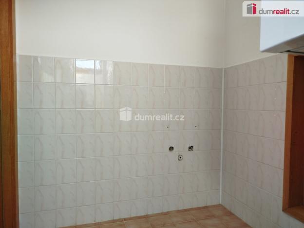 Prodej bytu 3+kk, Klášterec nad Ohří - Miřetice u Klášterce nad Ohří, Boženy Němcové, 89 m2