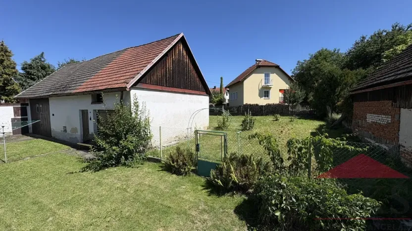 Prodej podílu 3/4 rodinného domu, Žihobce, 85 m2