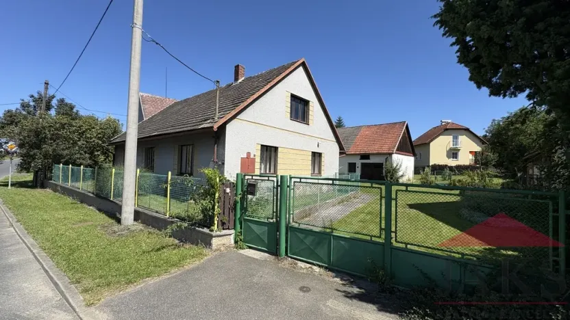 Prodej podílu 3/4 rodinného domu, Žihobce, 85 m2