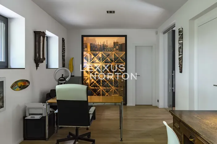 Prodej rodinného domu, Praha - Dolní Chabry, Počeradská, 332 m2