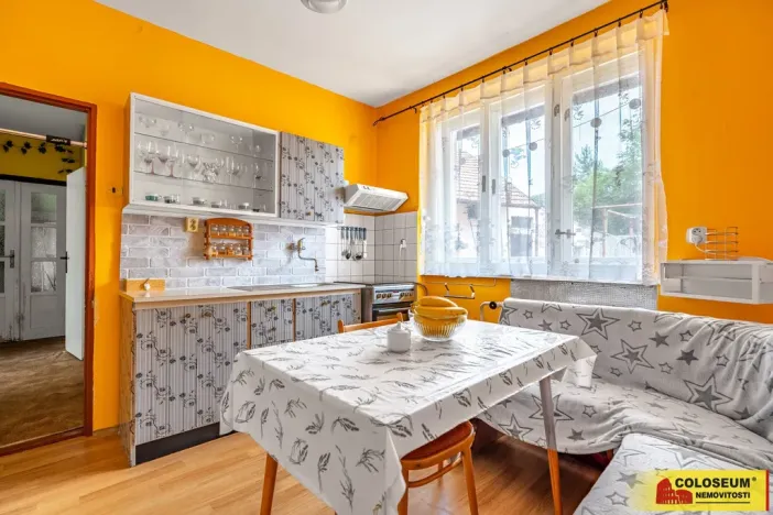 Prodej rodinného domu, Kojátky, 187 m2