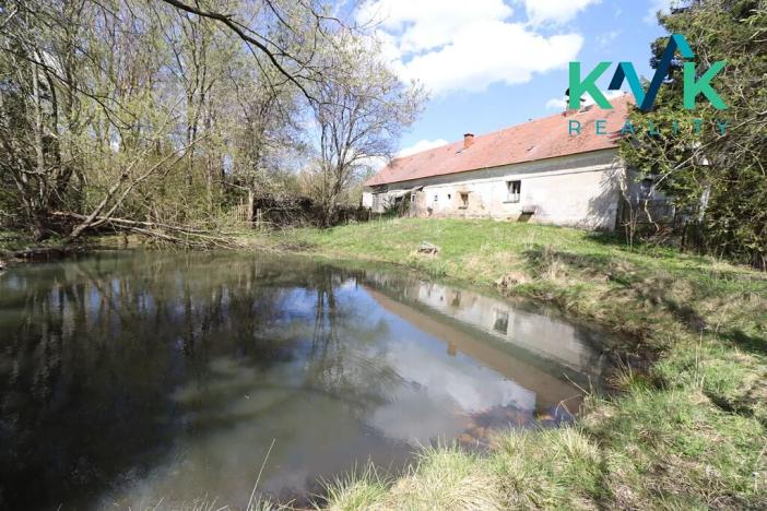 Prodej zemědělského objektu, Toužim, 810 m2