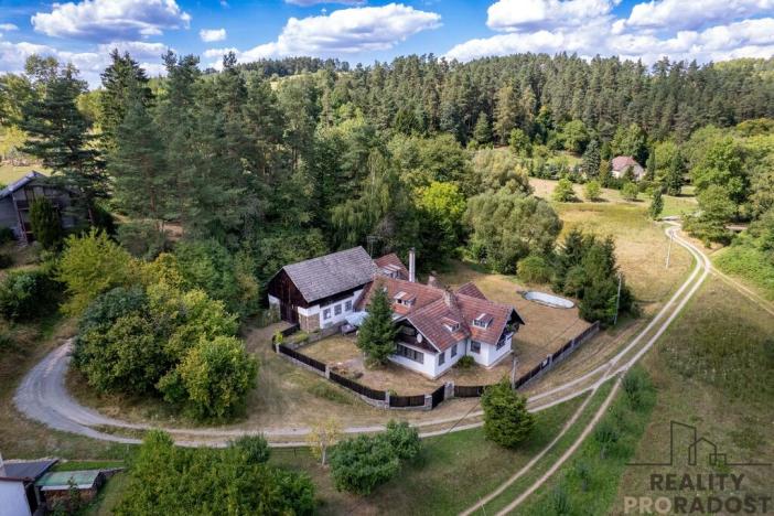 Prodej rodinného domu, Žďárec, 360 m2