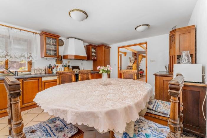 Prodej rodinného domu, Žďárec, 360 m2