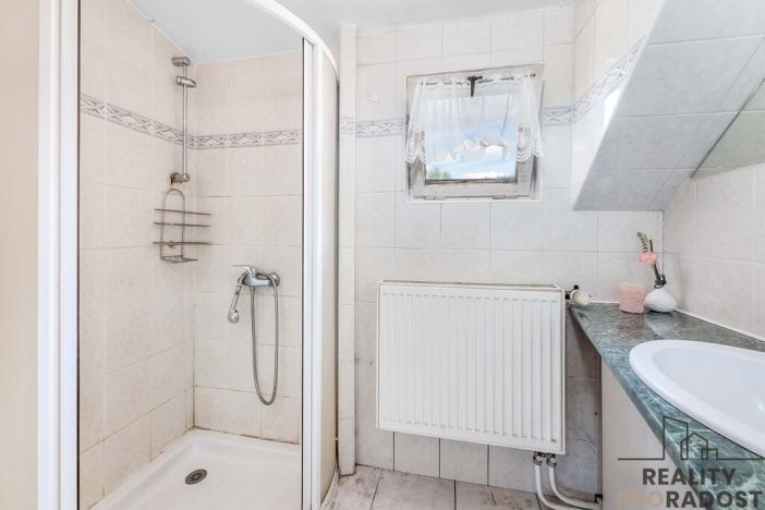 Prodej rodinného domu, Žďárec, 360 m2