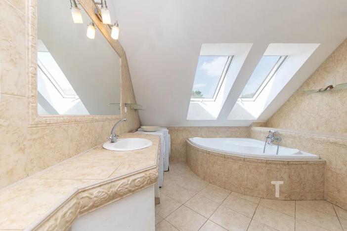 Prodej bytu 4+kk, Lysice, Horní náměstí, 147 m2