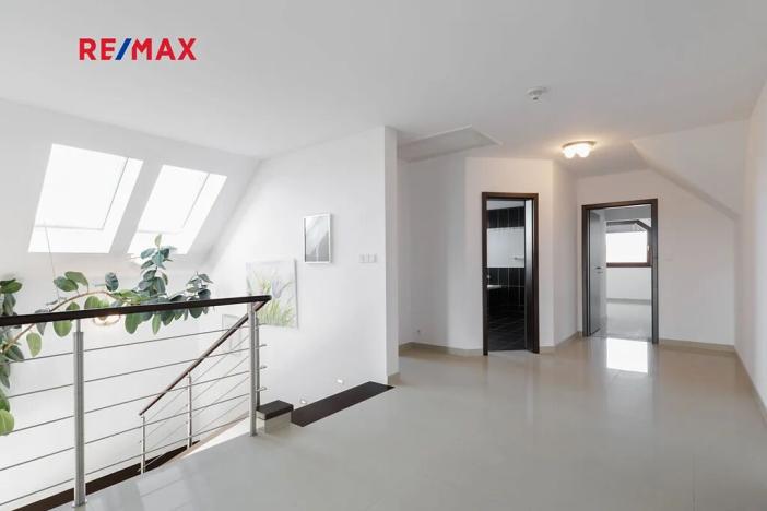 Prodej rodinného domu, Říčany, Tulipánová, 260 m2