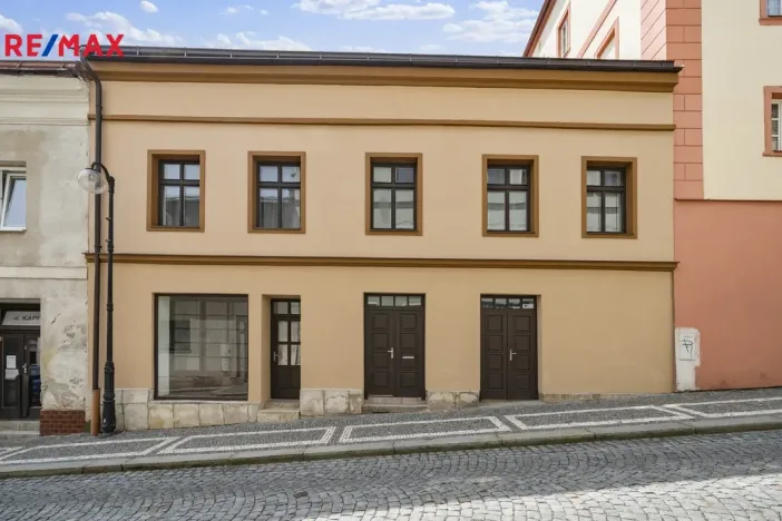 Prodej činžovního domu, Úpice, Dr. E. Beneše, 84 m2