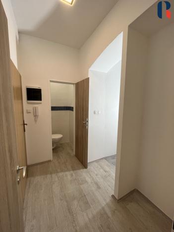 Pronájem bytu 2+kk, Praha - Libeň, Davídkova, 38 m2