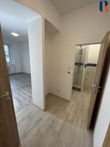 Pronájem bytu 2+kk, Praha - Libeň, Davídkova, 38 m2