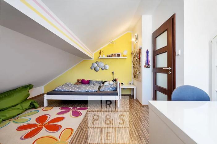 Prodej vícegeneračního domu, Praha - Štěrboholy, Pod areálem, 333 m2