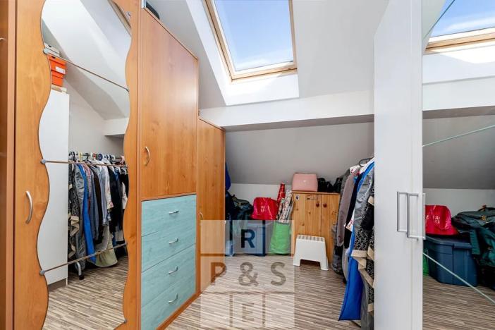 Prodej vícegeneračního domu, Praha - Štěrboholy, Pod areálem, 333 m2