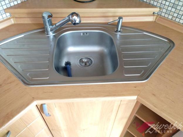 Pronájem bytu 3+kk, Milovice - Mladá, Komenského, 45 m2