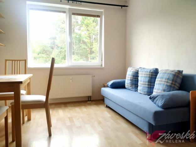 Pronájem bytu 3+kk, Milovice - Mladá, Komenského, 45 m2