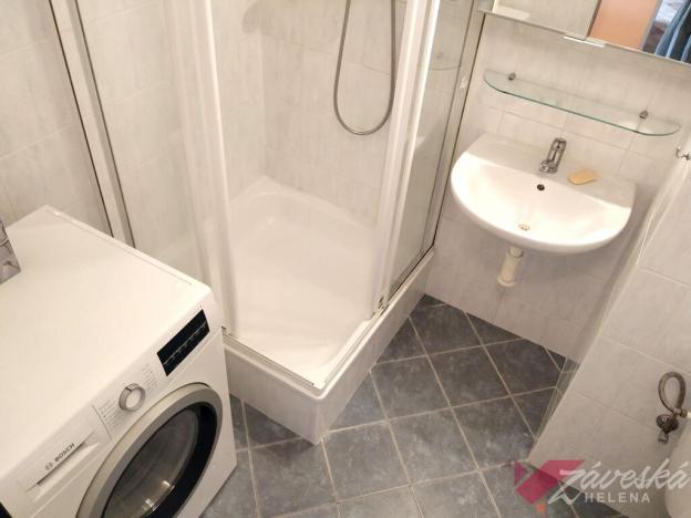 Pronájem bytu 3+kk, Milovice - Mladá, Komenského, 45 m2