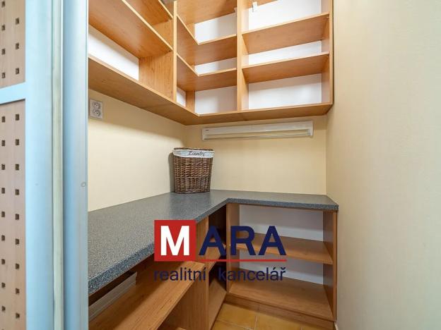 Prodej bytu 4+kk, Olomouc, Novosadský dvůr, 127 m2