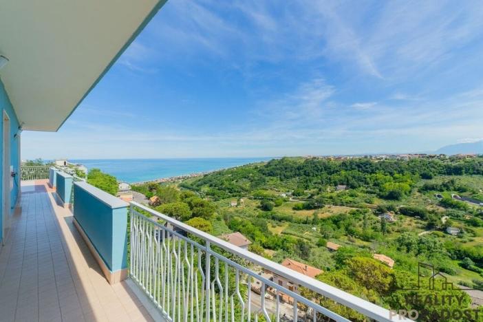 Prodej bytu 4+kk, Silvi,Itálie, 110 m2