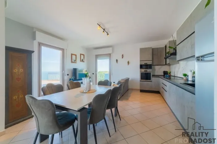 Prodej bytu 4+kk, Silvi,, Itálie, 110 m2