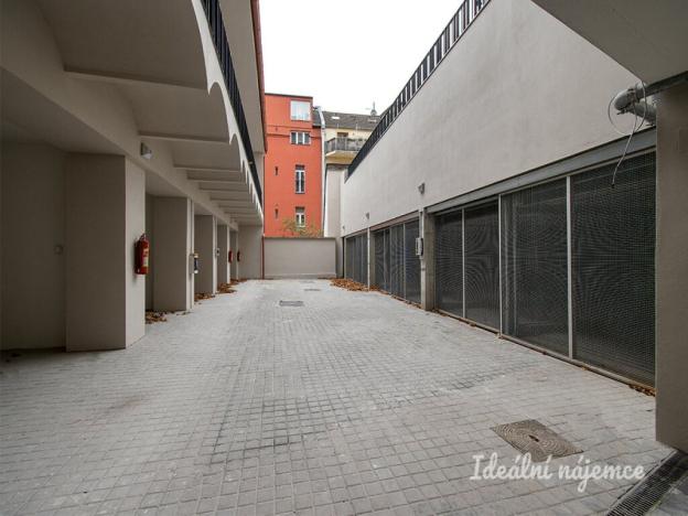 Pronájem bytu 2+kk, Praha - Smíchov, Holečkova, 60 m2