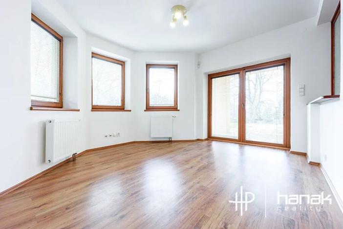 Pronájem rodinného domu, Strančice, 259 m2