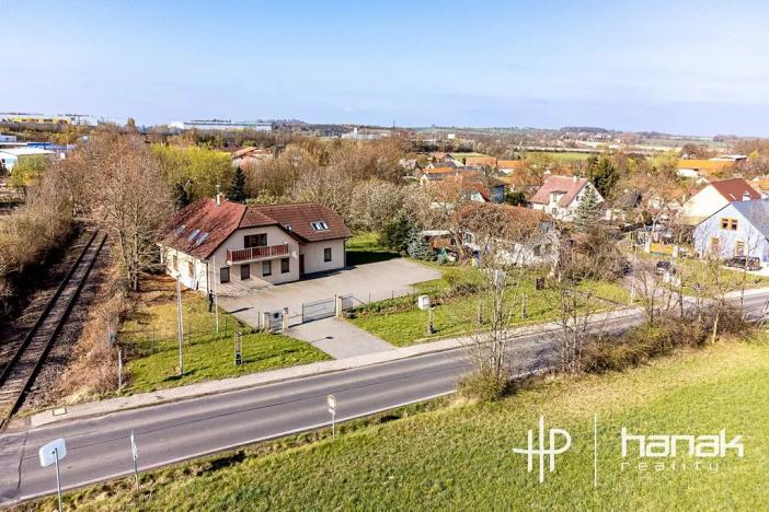 Pronájem rodinného domu, Strančice, 259 m2