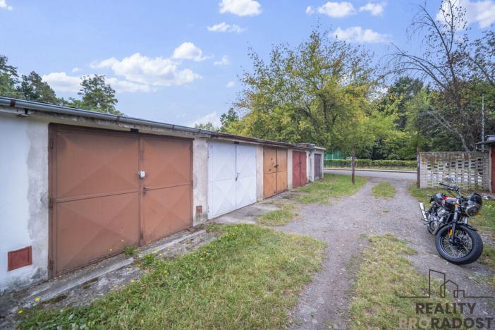Pronájem garáže, Pardubice, Branecká, 20 m2